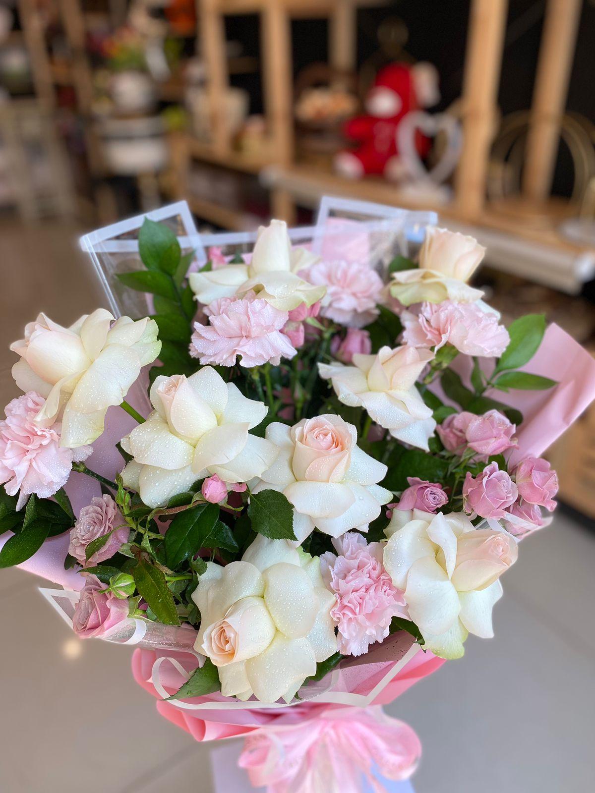 Light Pink Bouquet - Besan Flowers