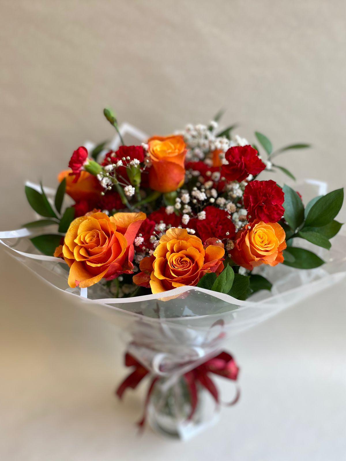 Orangoo Bouquet - Besan Flowers