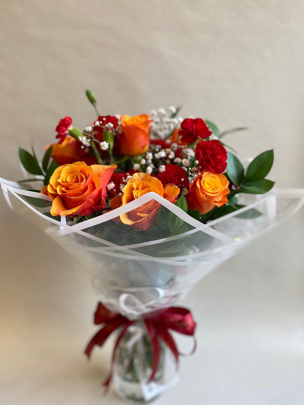 Orangoo Bouquet - Besan Flowers