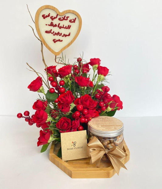 Besan Flowers Flowers wooden base, with Fresh Spray Roses