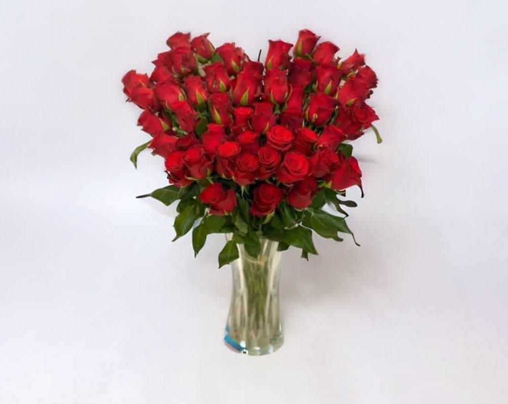 Besan Flowers fresh flowers vase , Premium Fresh Flowers Vase