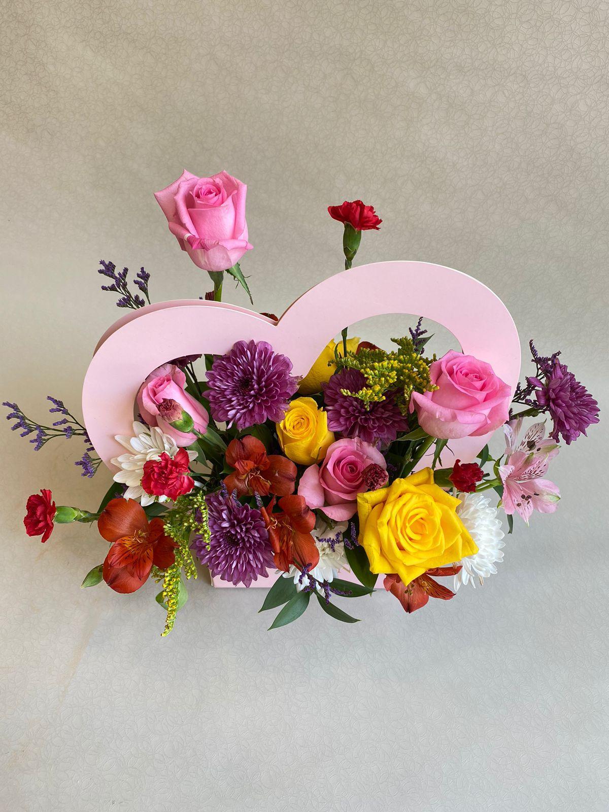 Besan Flowers Heart Flowers Box