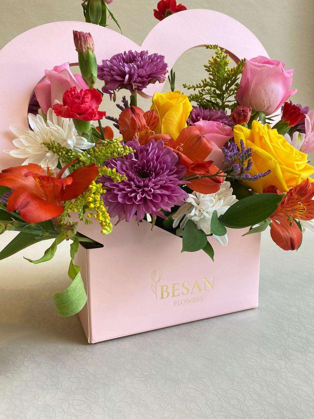 Besan Flowers Heart Flowers Box