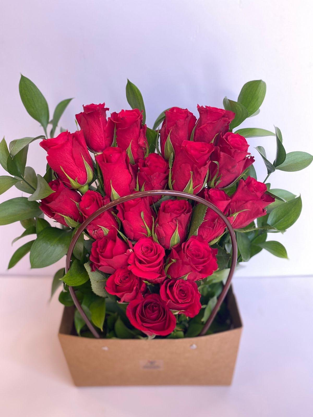 Besan Flowers Heart Roses