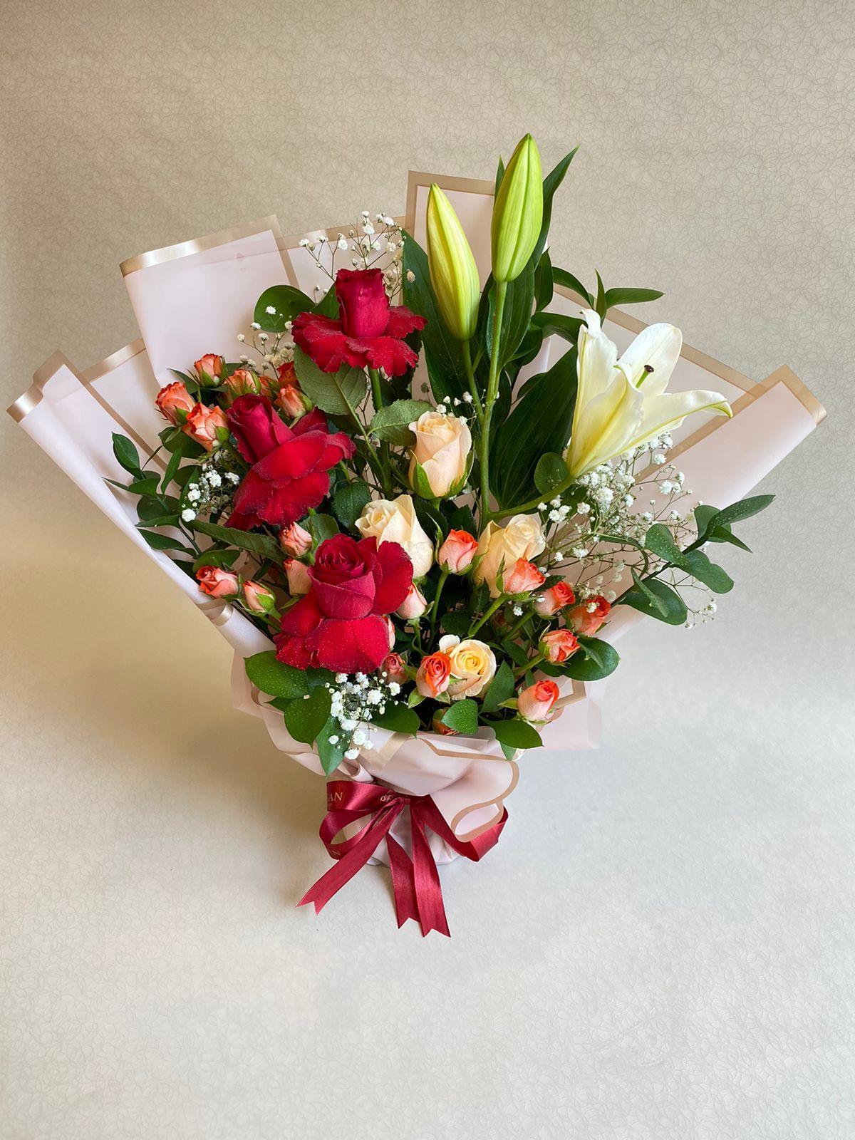 Besan Flowers Liliana Bouquet