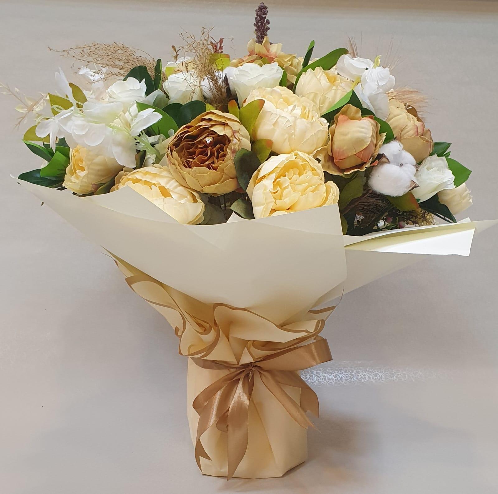 Mocha Bouquet - Besan Flowers