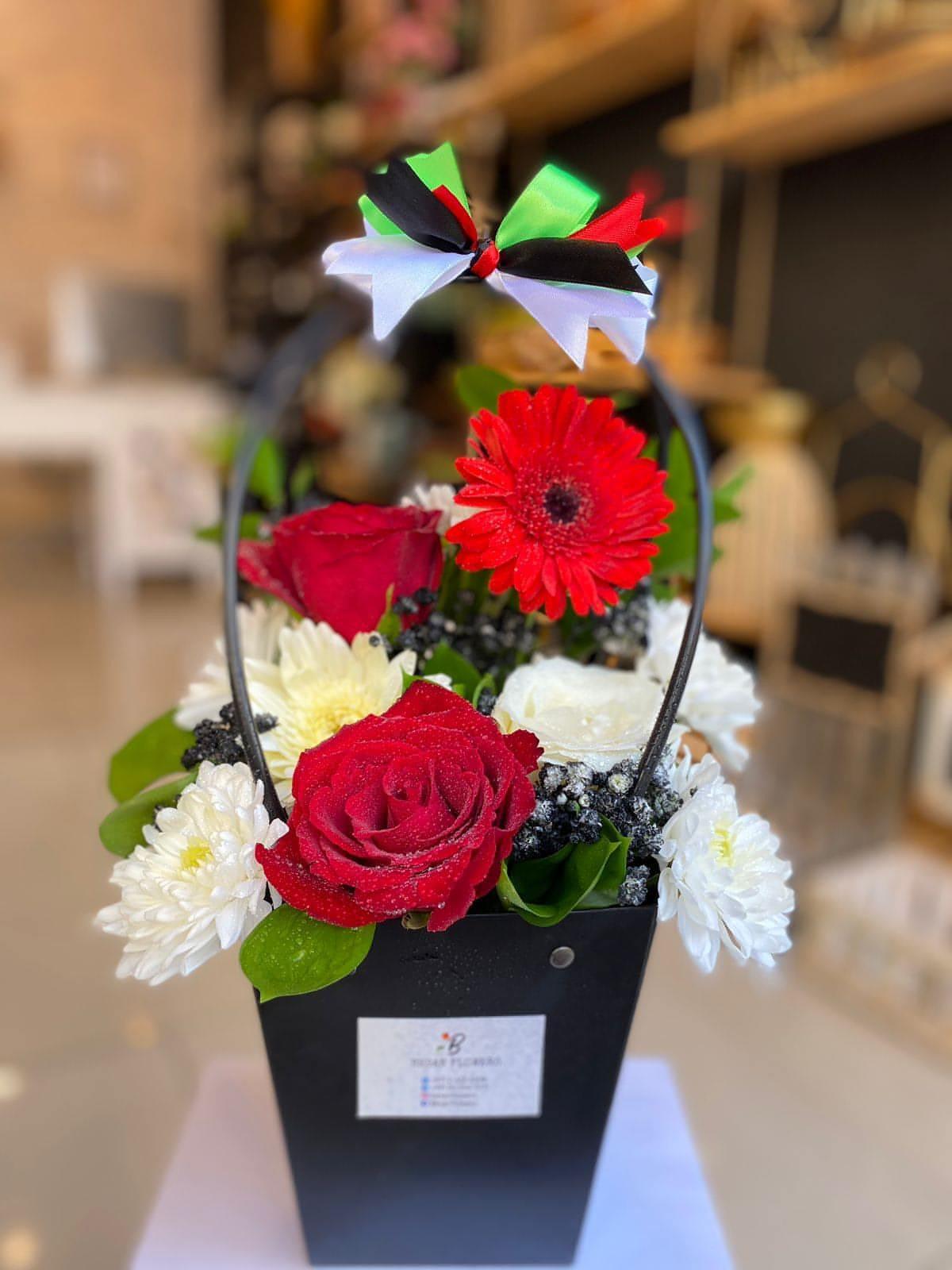 National Day, Fresh Flowers Basket UAE theme - Besan Flowers