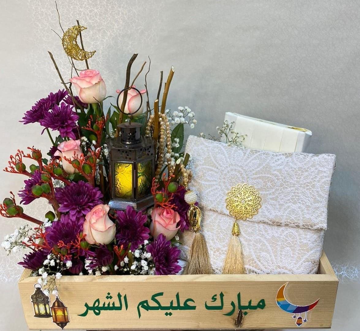 Ramadan Box Purple theme - Besan Flowers