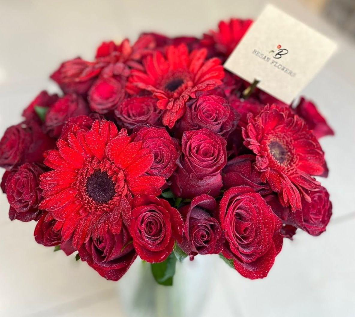 Red Gerbera, Super Red Vase - Besan Flowers