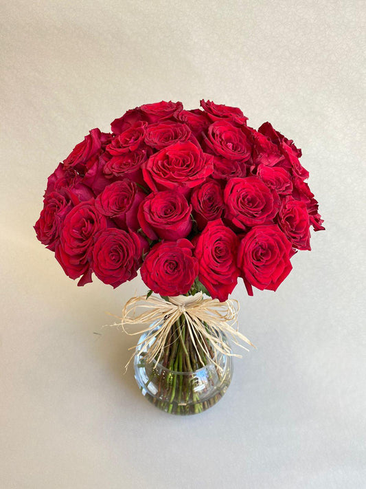 Red Roses Vase - Besan Flowers