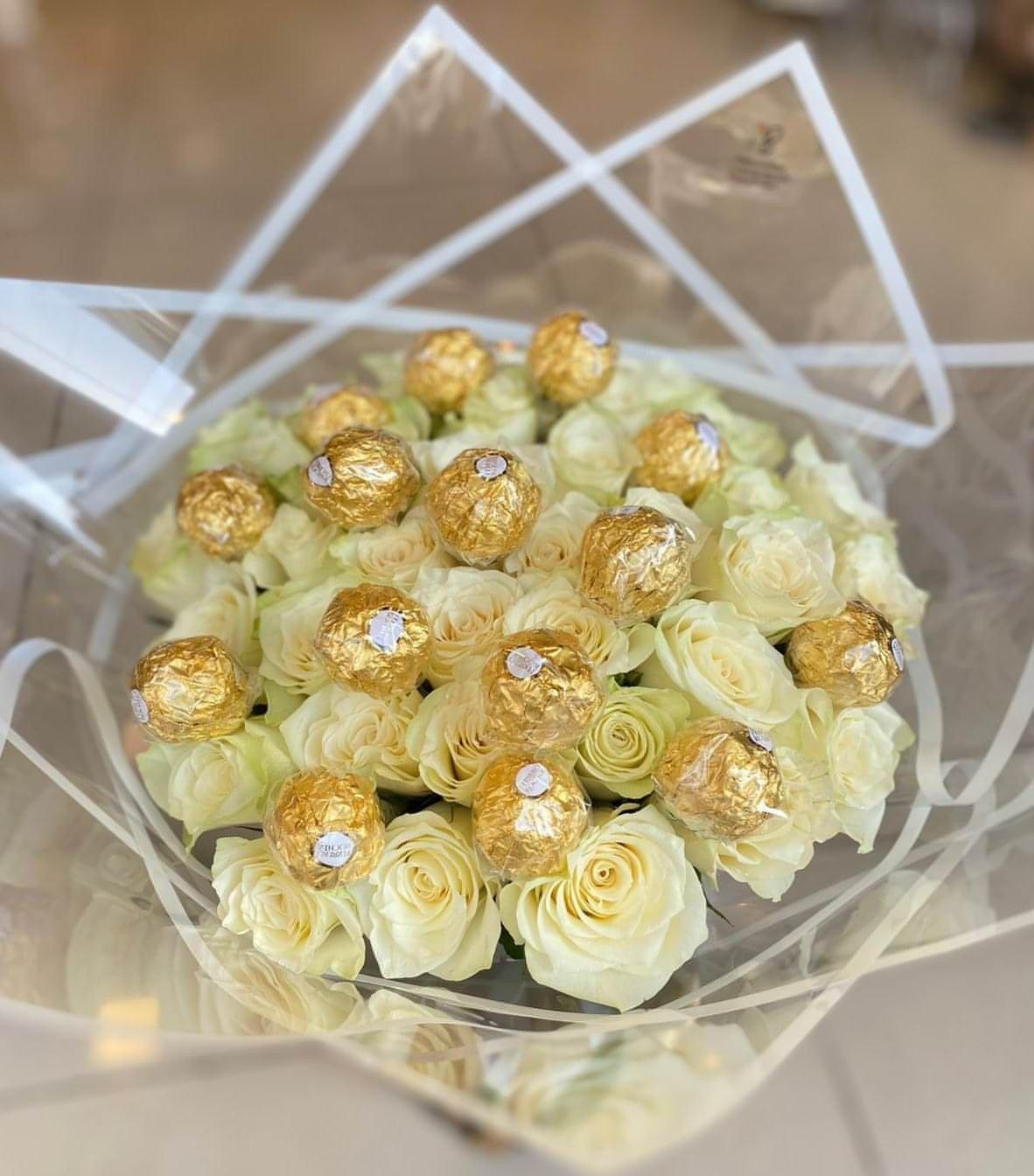 White Roses Bouquet - Besan Flowers